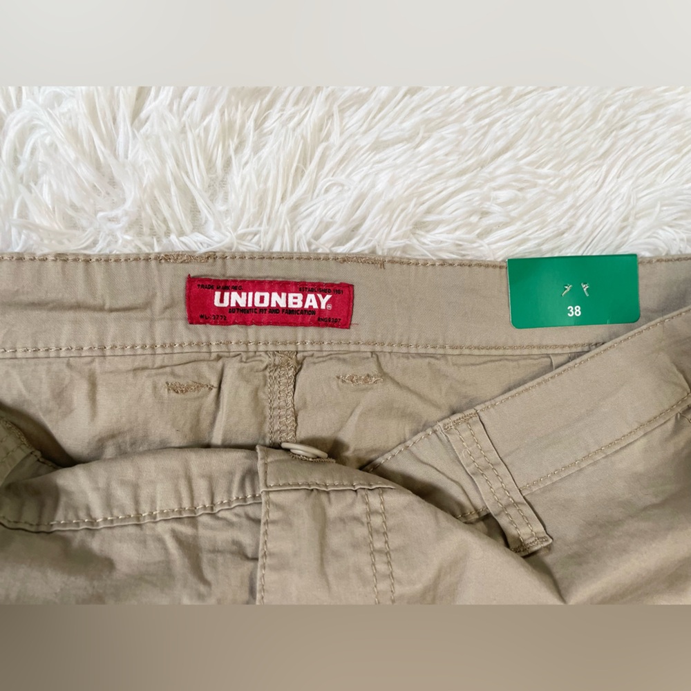 NEW UNIONBAY Relaxed Fit Flex Waist Cargo Shorts Khaki Tan Gorpcore Mens 38 XL - Picture 4 of 9